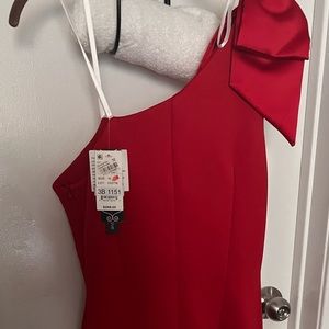 AQUA ONE SHOULDER BOW GOWN